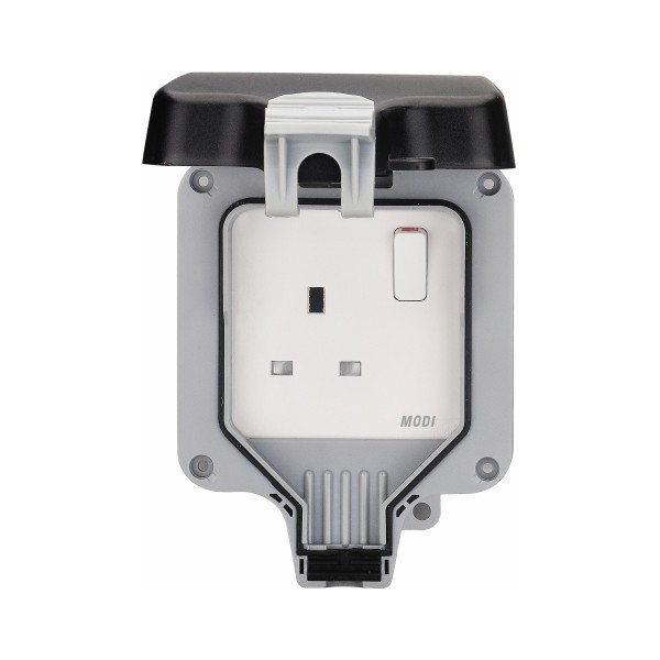SINGLE SWITCHED 13A OUTDOOR SOCKET WEATHERPROOF IP66